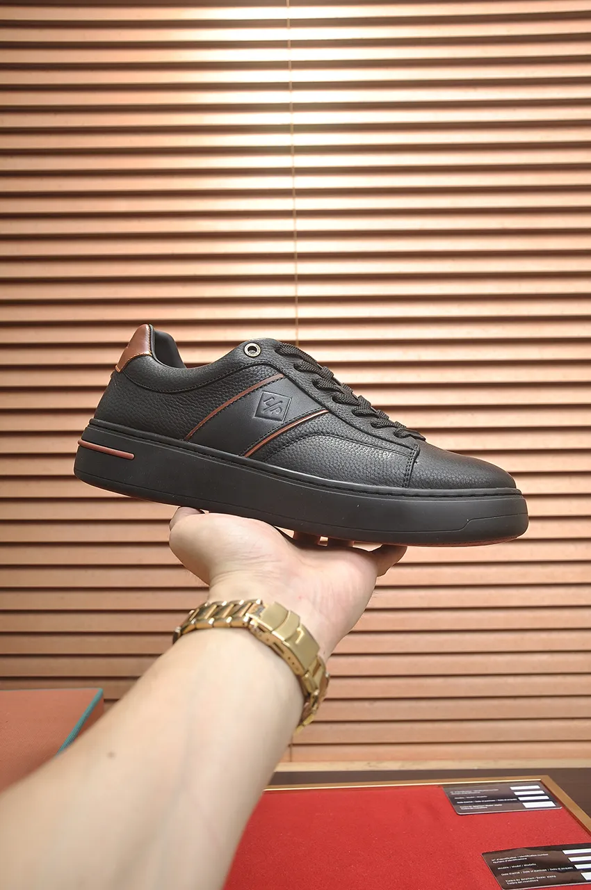 Men's men's shoes 💰580💶[𝐥𝐨𝐫𝐨 𝐏𝐢𝐚𝐧𝐚] lp classic loafers, an Italian treasure brand, the only brand that can match Hermès! Only after wearing it do we realize that we cannot let down our feet. The upper is imported cashmere, the lining of water-dyed cowhide ➕ the cowhide feet, the official original glass rubber outsole, and the pendant. Exclusive original packaging (tag ➕ brand paper ➕ outer box ➕ hand bag) code number: 38-46 (45 46 customized)